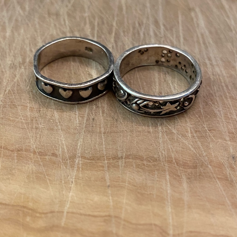 Two Vintage 925 silver rings – hearts and stars - Picture 5 of 9